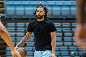 PGSoft 电子游戏试玩-北卡校友也不少！RJ-戴维斯&amp;德雷克-鲍威尔等人回母校训练！