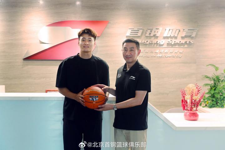PGSoft 电子游戏试玩-北京男篮注册16人：赵睿3年C类合同加盟 方硕&amp;amp;翟晓川&amp;amp;丘天续约